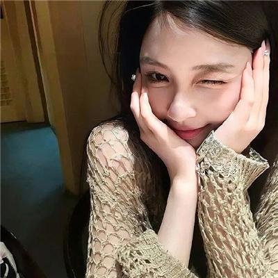 蒙娜丽莎与血月